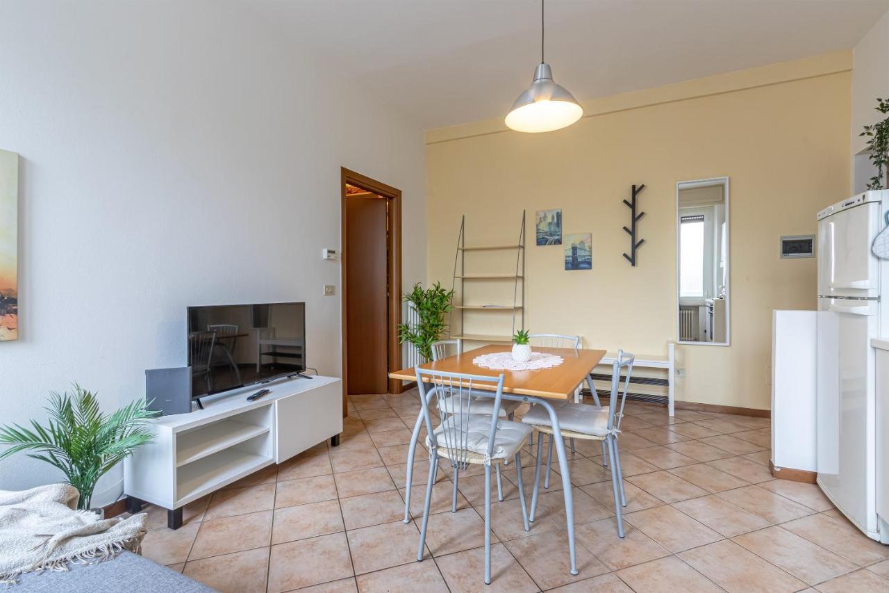 Shakira Apartments Parma Esterno foto